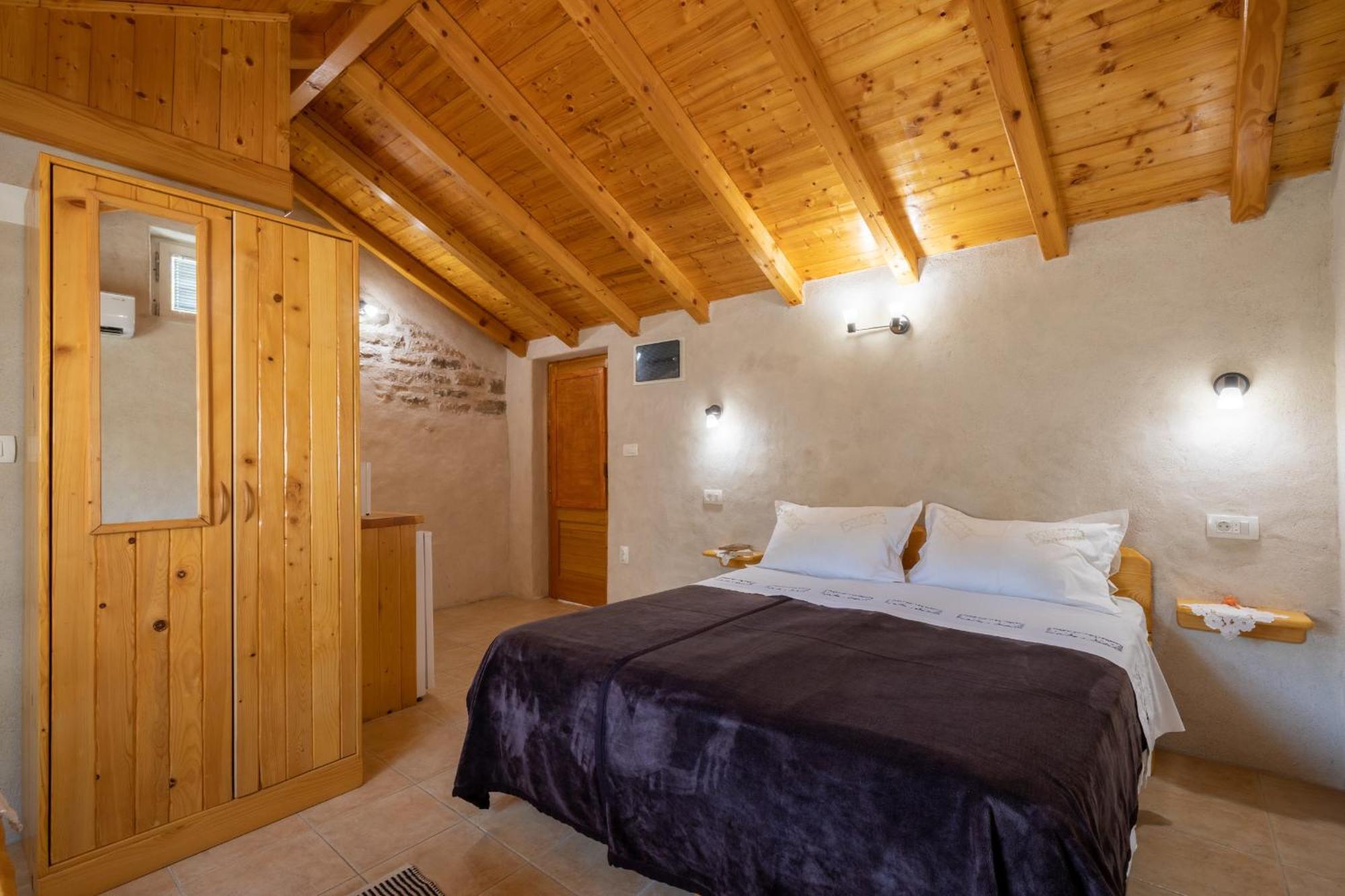 Stone House Harmony Apartment Zrnovo Bagian luar foto